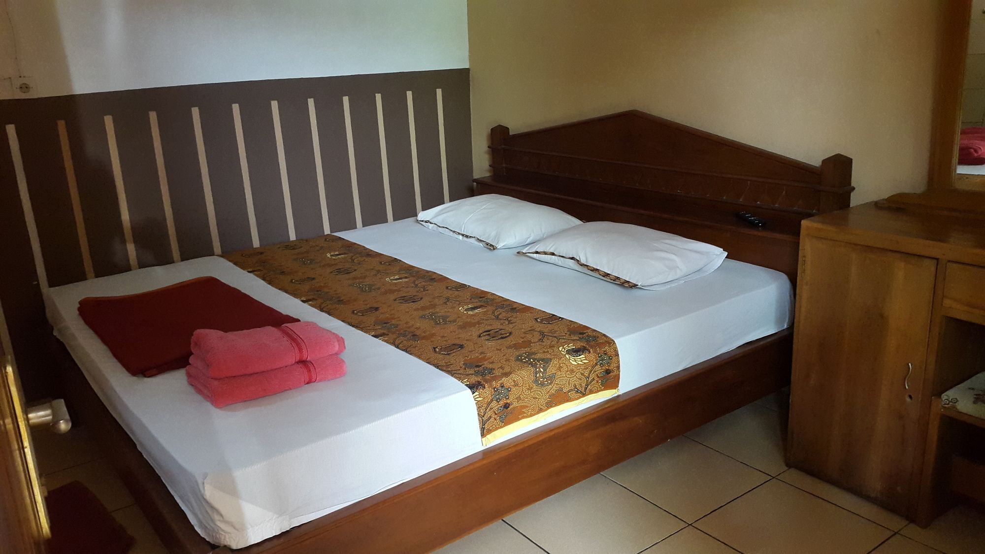 Monica Hotel Yogyakarta Exterior photo